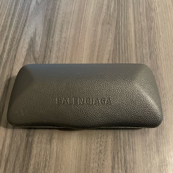 Brand New Balenciaga sunglasses!! - Picture 2 of 7